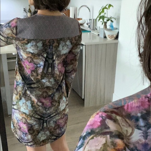 Dress - Picture 4 of 8